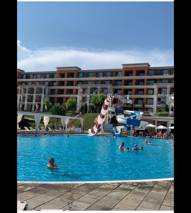 Private Apartment 156 in Prestige Fort Beach Sveti Vlas Buitenkant foto