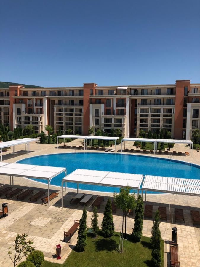 Private Apartment 156 in Prestige Fort Beach Sveti Vlas Buitenkant foto